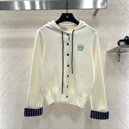 Hooded knitted cardigan