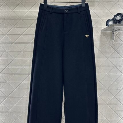 Woolen suit, wide leg pants