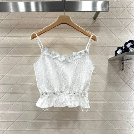 Thin-shouldered camisole