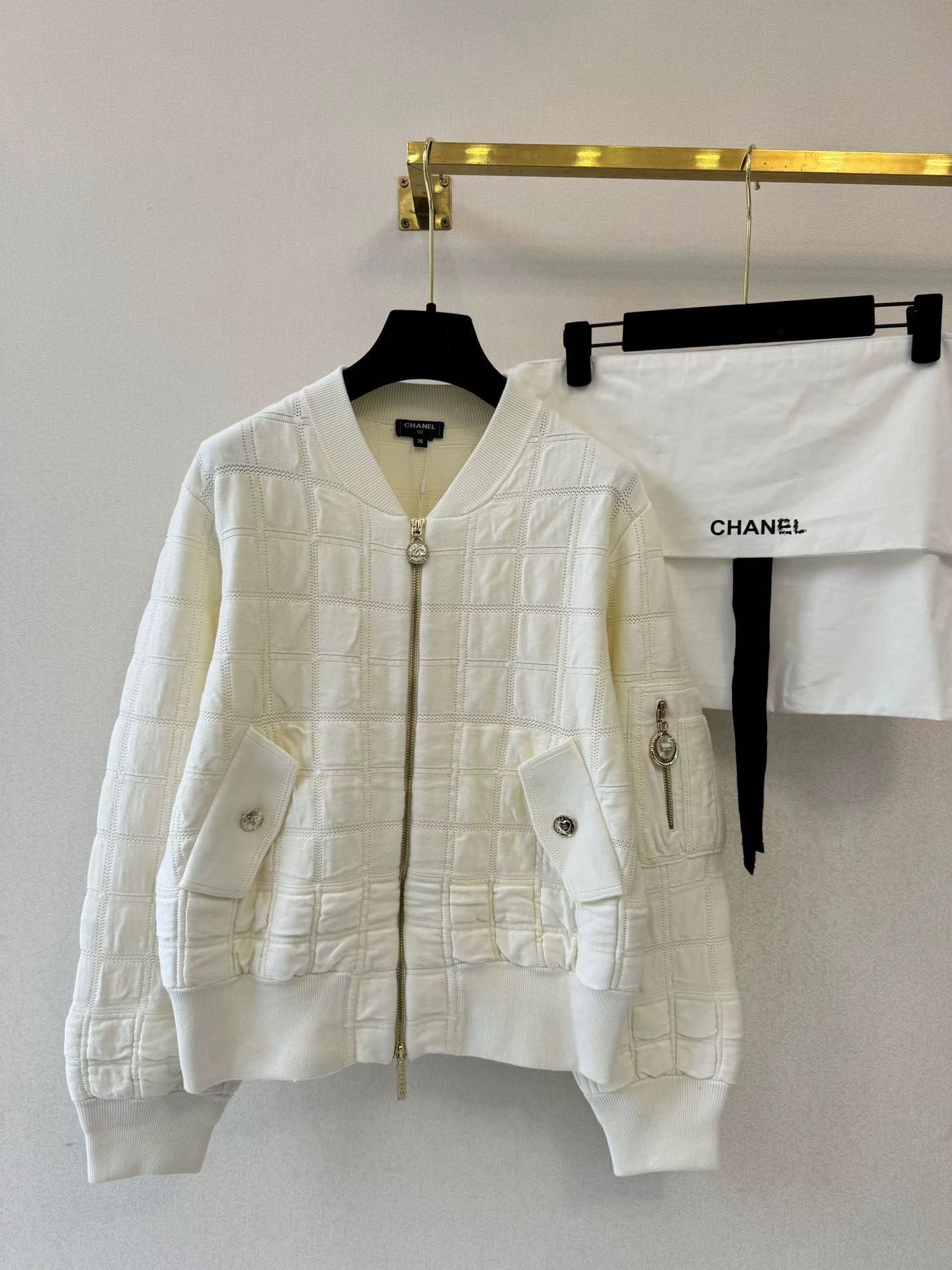 O1CN01QhWkqO1ZCsGi9kOD5__4611686018427384695-0-fleamarket_jpg_Q90_jpg