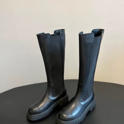 Slip-on riding boots