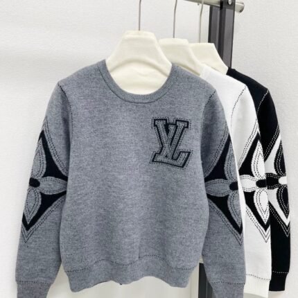 25fw Logo contrasting jacquard sweater