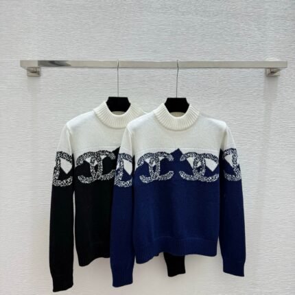 Color blocked knitted pullover sweater