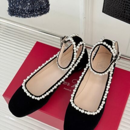 R Vi pearls ballerina shoes
