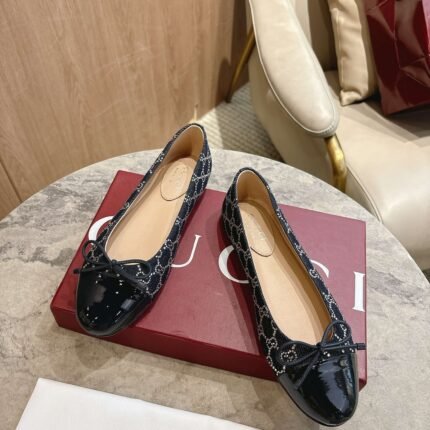 25fw Patent ballet flats