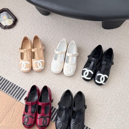 25 Vintage vintage series flat shoes