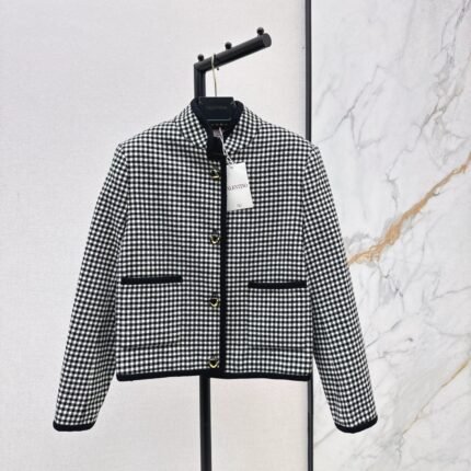 25 Classic stand up collar plaid jacket