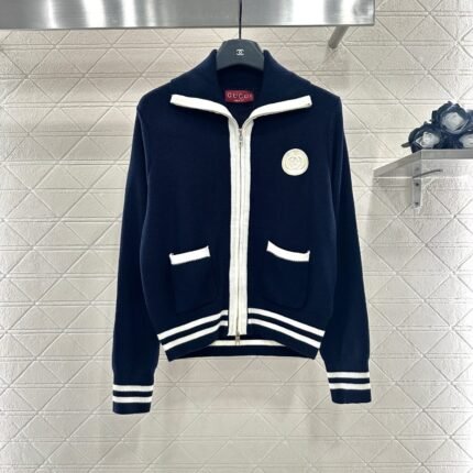 25 Zipper knitted wool cardigan