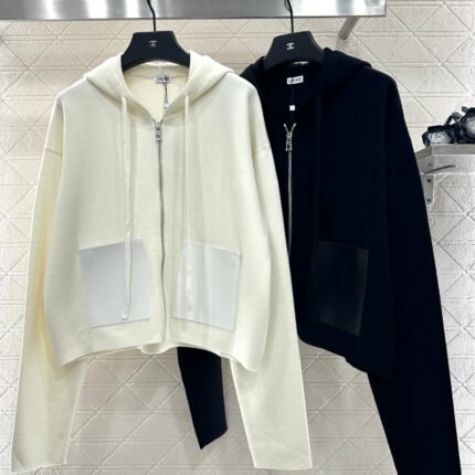 Hooded zip-up cowhide pocket wool coat