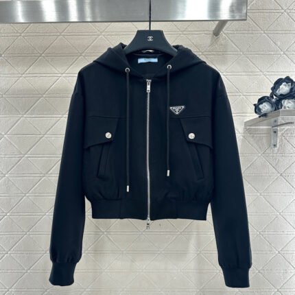 Hooded drawstring zipper jacket
