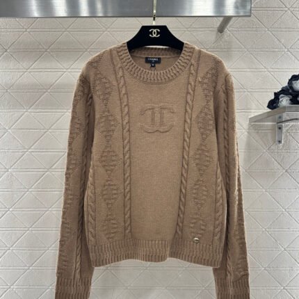 Twisted Cable Knit Pullover