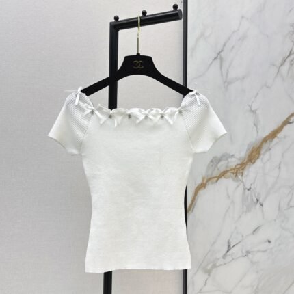26SS New Logo Hardware Off-Shoulder Knit Top