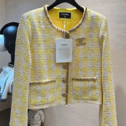 Beaded plaid brooch woven coat